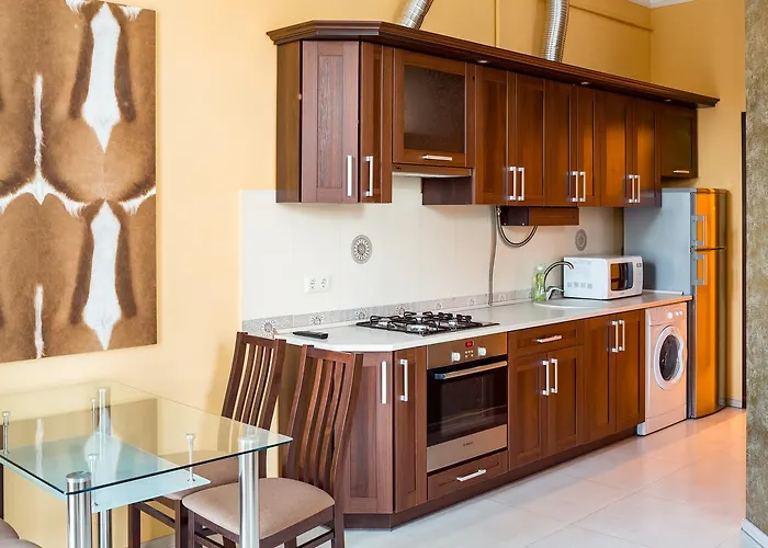 Leogrand On Doroshenka Street 1 * إلفيف