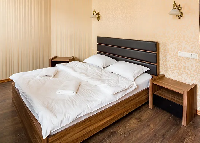 Leogrand On Doroshenka Street 1 إلفيف